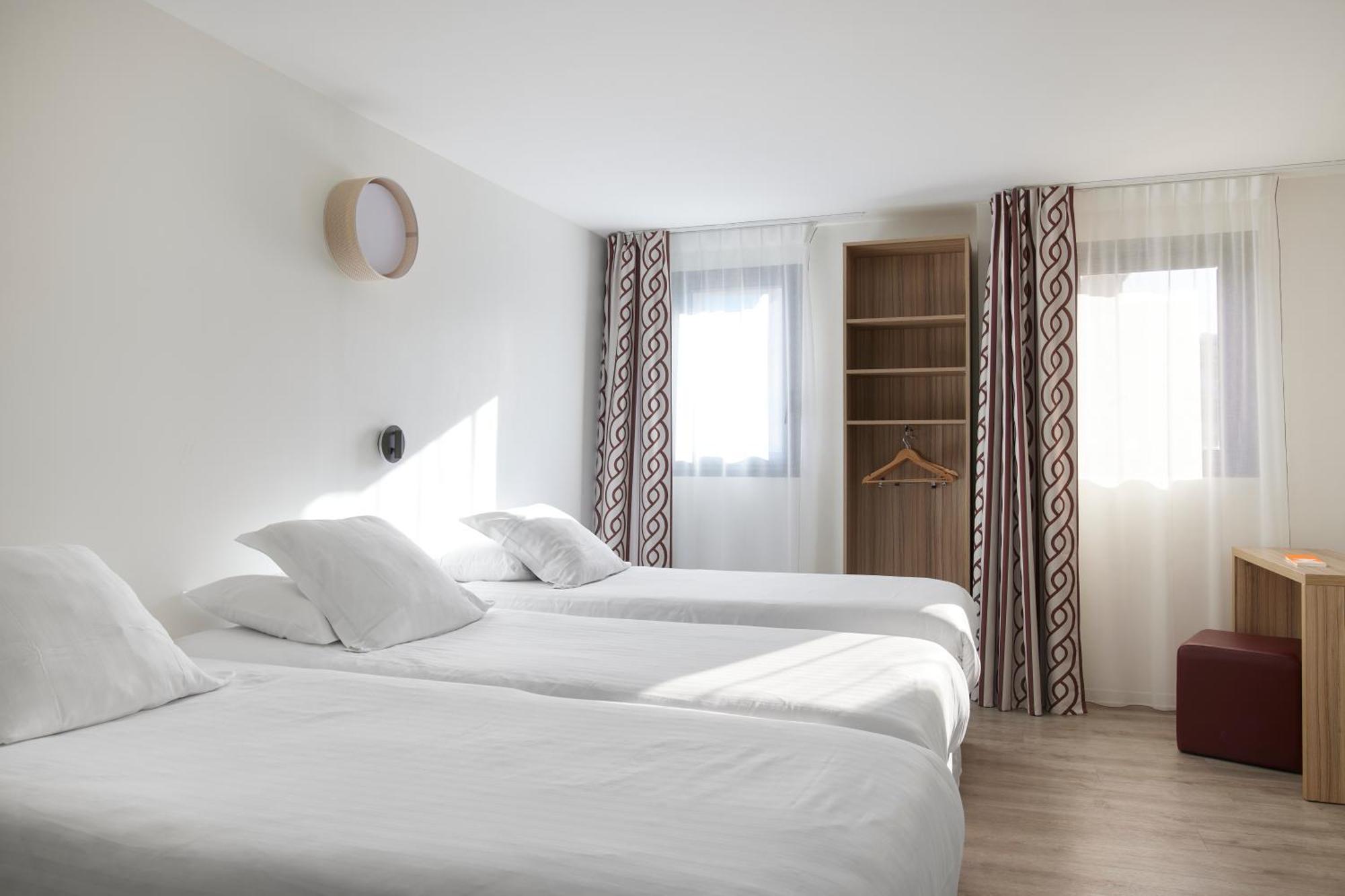 Hotel Kyriad - Stade 3*