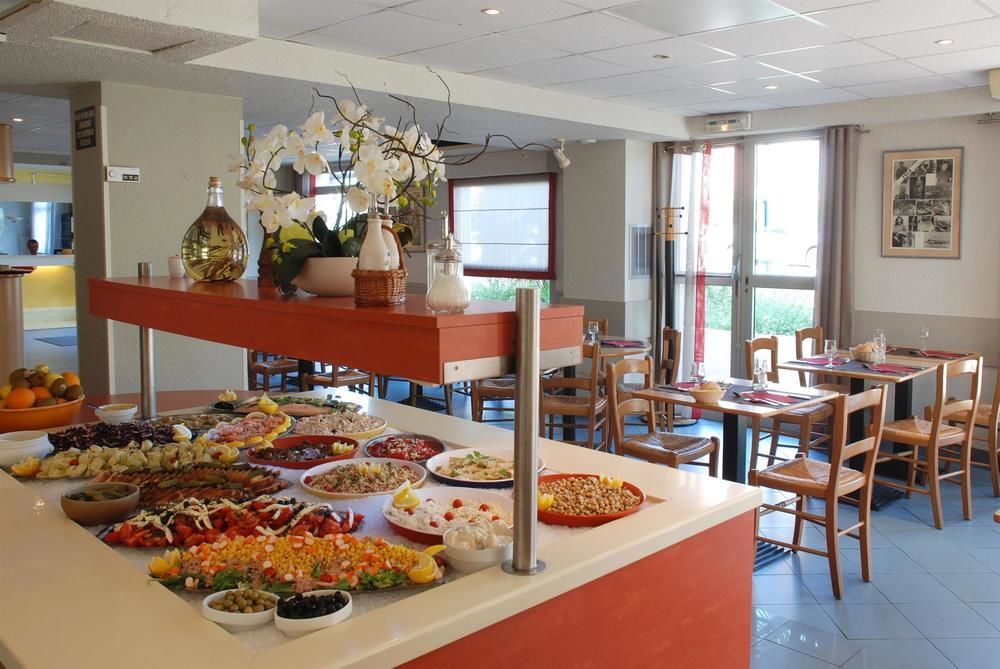 Hotel Kyriad - Stade