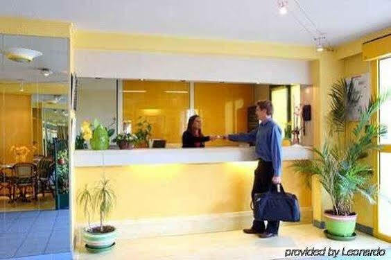 Kyriad - Stade Hotel Nizza
